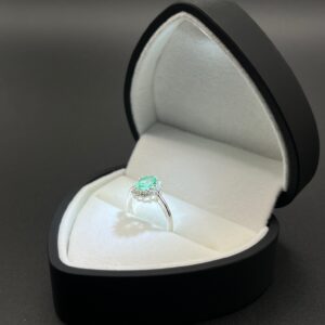 Anillo Halo Real Esmeralda