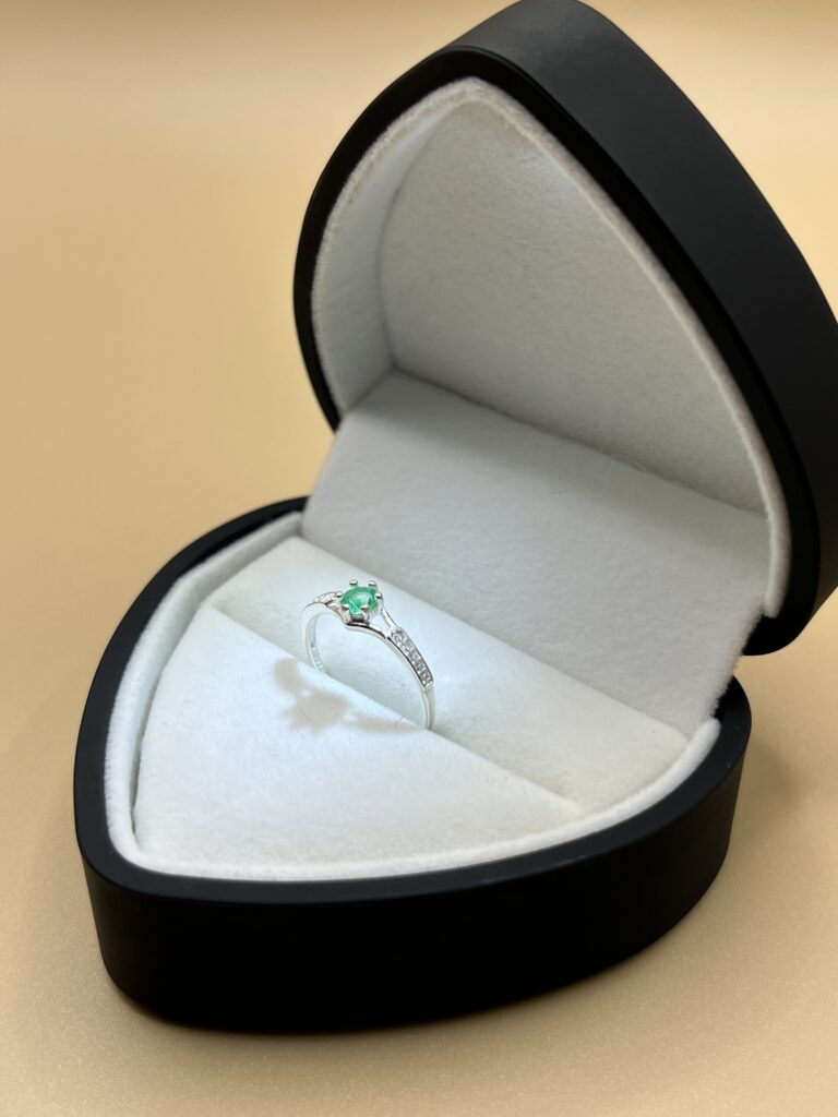 Anillo Tiara Esmeralda