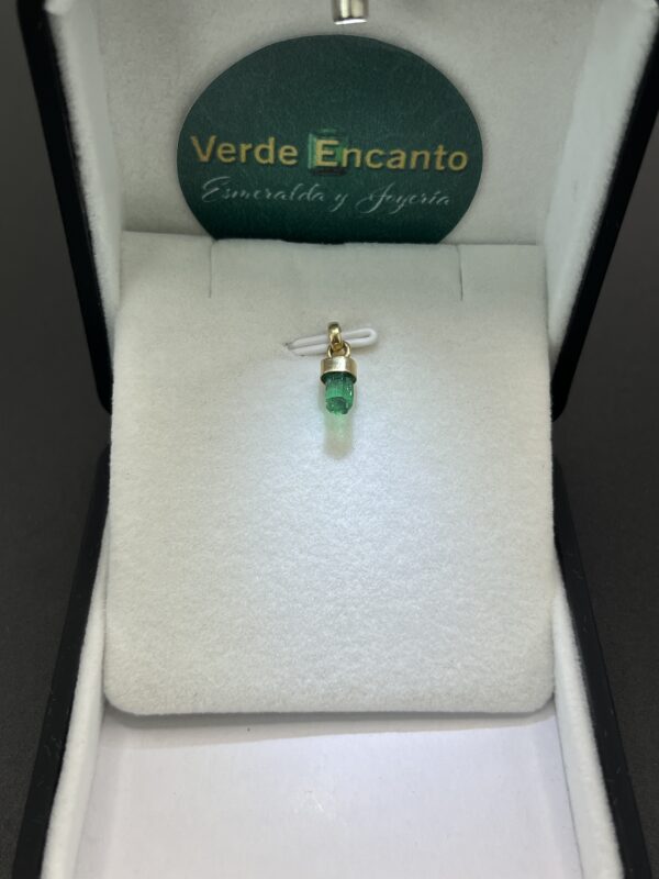 Dije Canotillo Verde Encanto de 18k