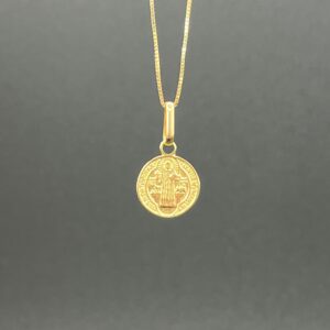 Medalla Dije de San Benito en Oro Amarillo de 18k