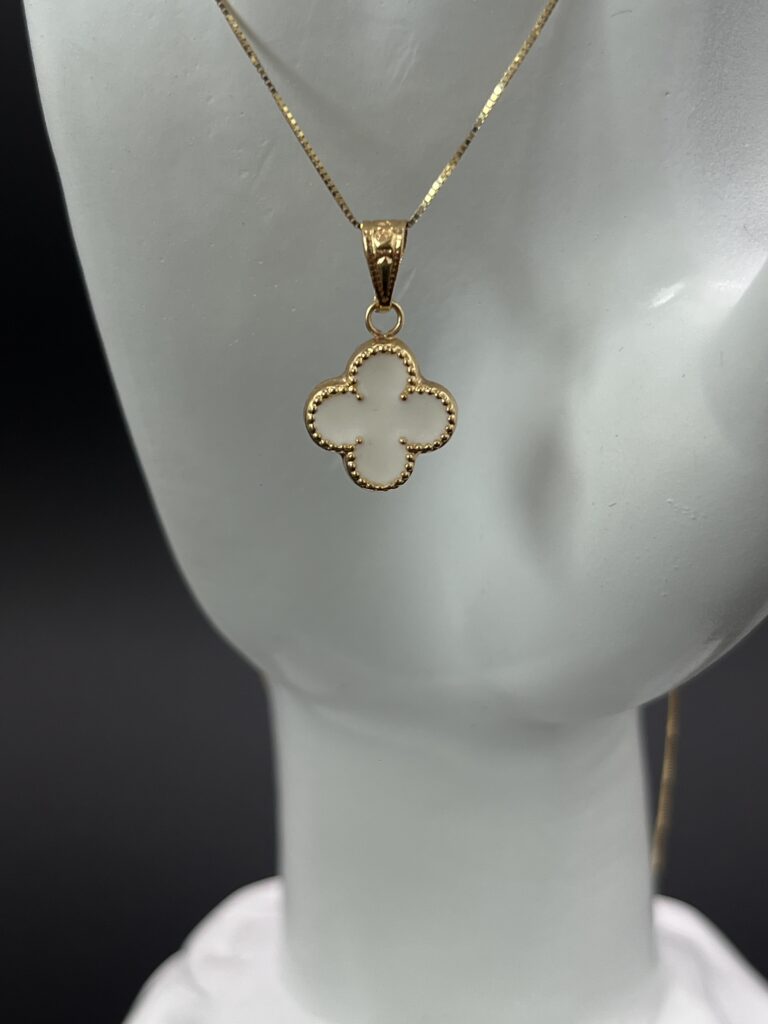 Dije Trébol Alhambra en Oro de 18k
