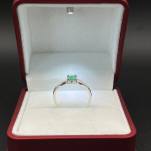 Anillo "Esmeralda Majestic" en Plata 925